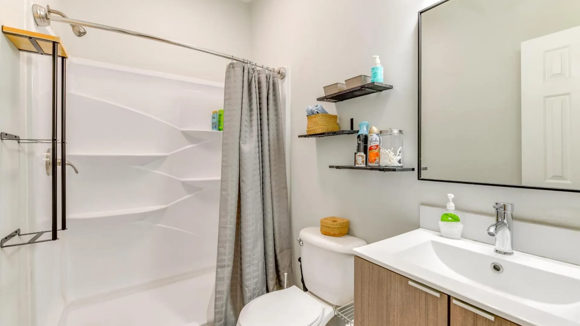 3 Mi To Dtwn Wfh-Friendly Richmond Retreat! Villa 0*,  United States